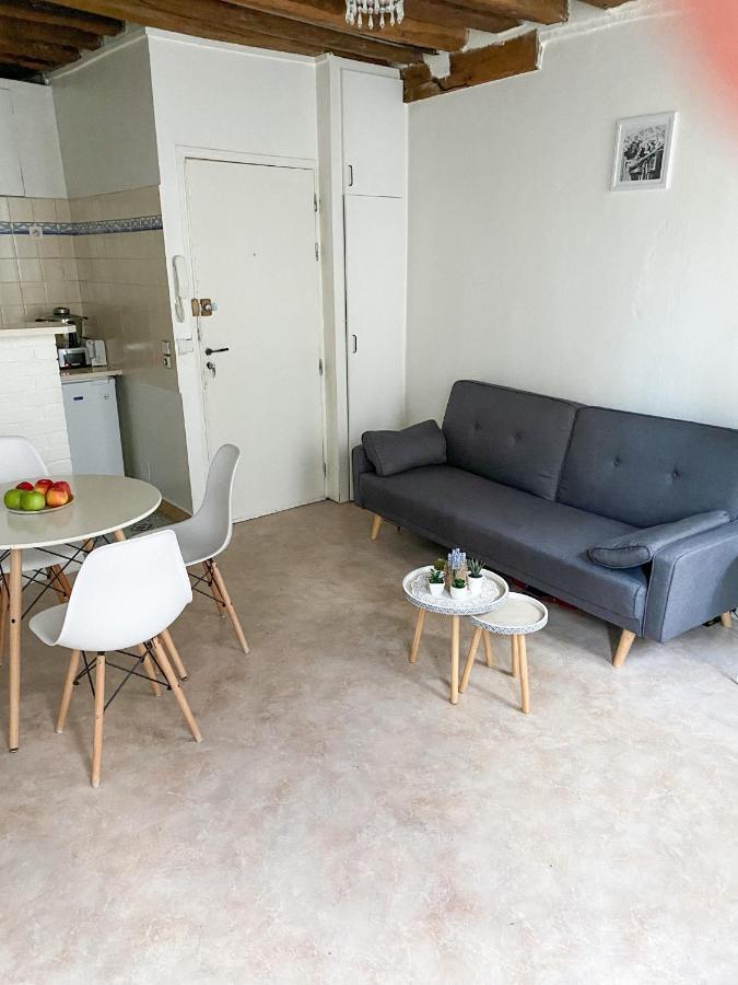 Cosy Apartment In The Heart Of Fontainebleau Extérieur photo